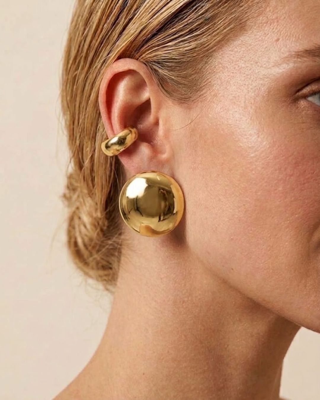 BRINCO BOTÃO BOLD DOURADO | ELETROFORMAÇÃO