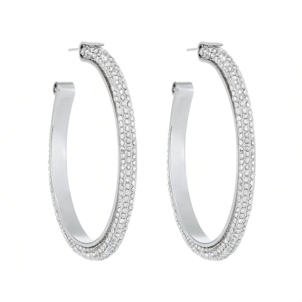 Brinco Argola Prateado com Cristais Cravejados e Textura Gravada – Shine