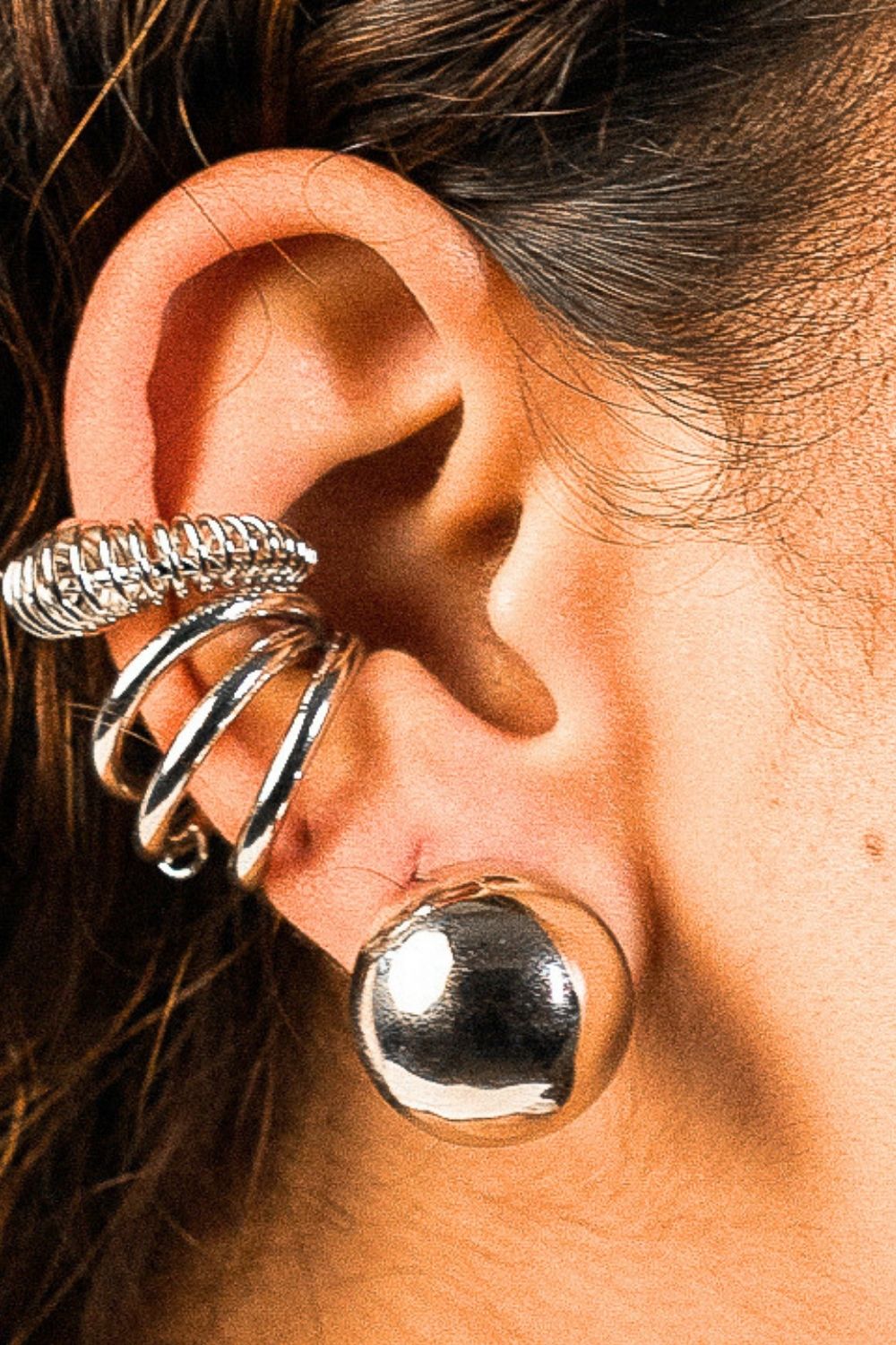 Kit Ear Cuff Aros em Banho Prateado – Leveza e Precisão