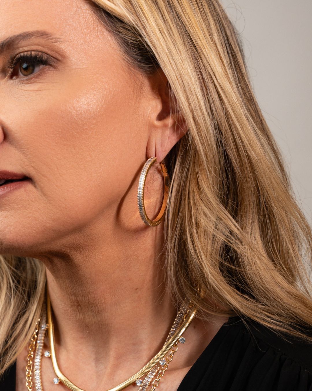 Brinco Argola Shine Presenza Dourado com Zircônias
