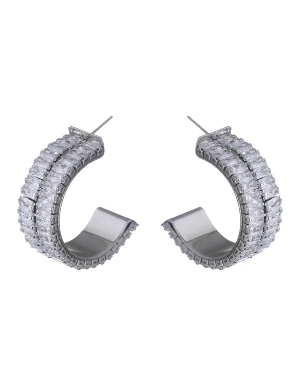 Brinco Argola Prateado com Zircônias – Argola Cravejada com Brilho Contínuo